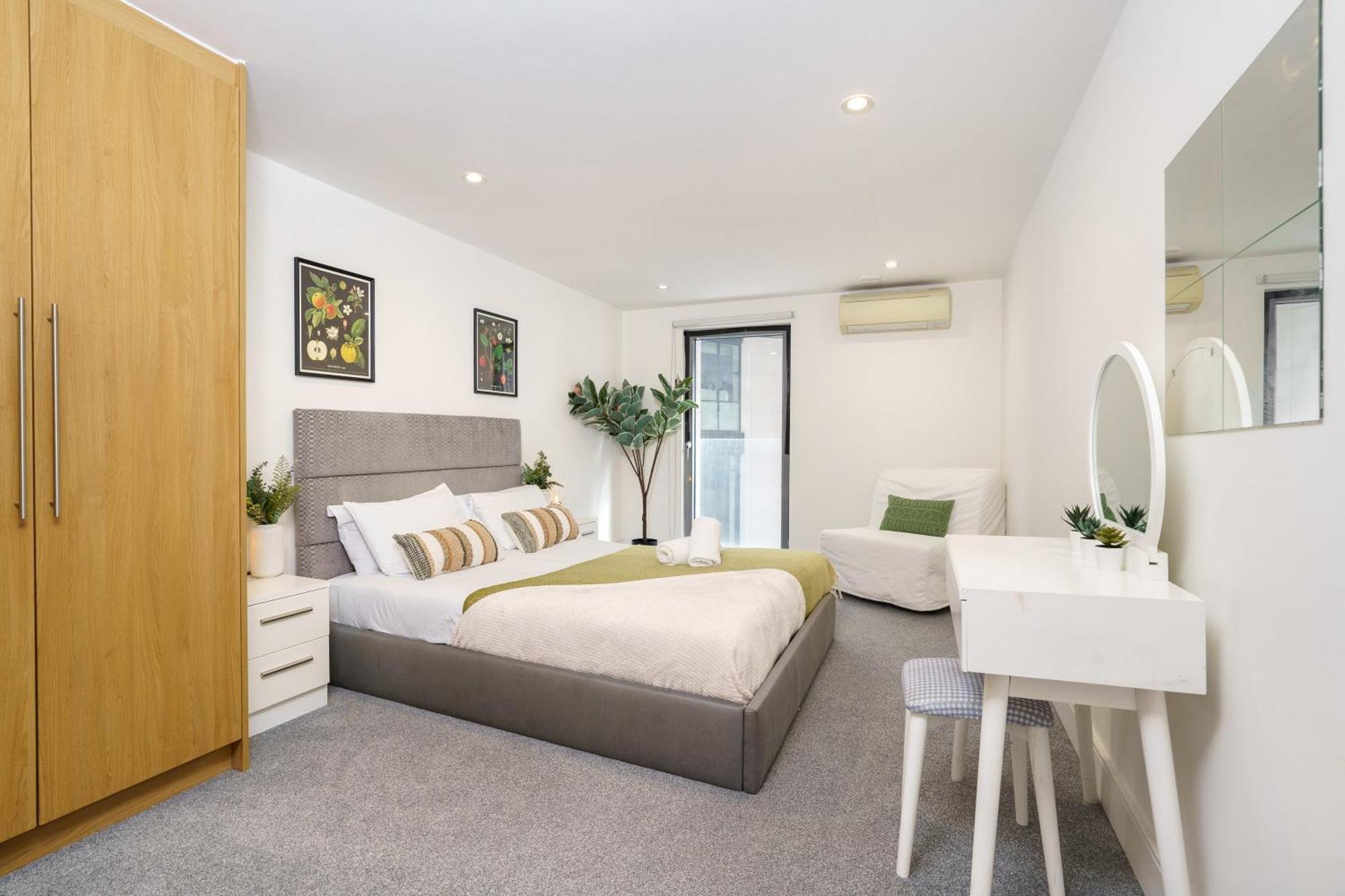 Modern 3 Bed 2 Bath Apartment Hyde Park London Exterior foto
