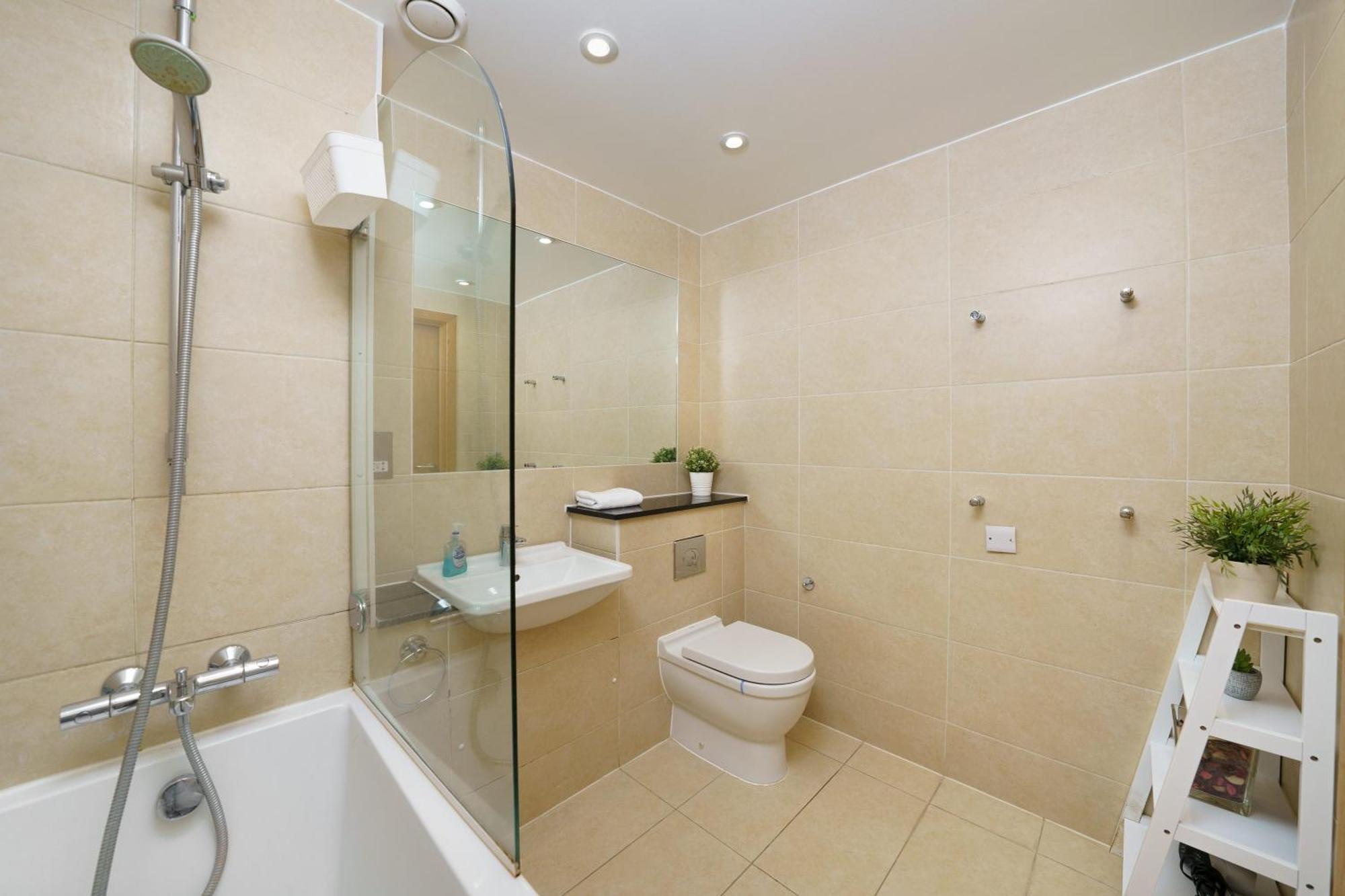 Modern 3 Bed 2 Bath Apartment Hyde Park London Exterior foto